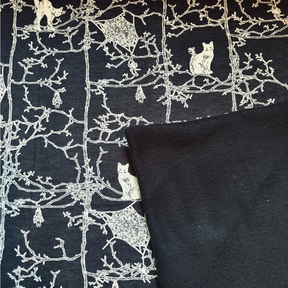 en Cat Blanket Pillow Set 28”x31” - Picture 4 of 6